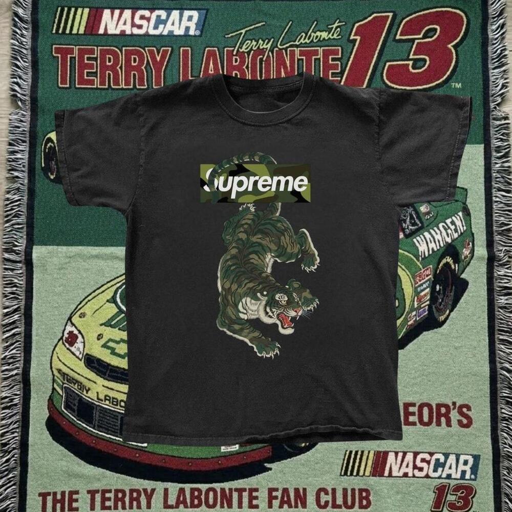 Tshirt Green Tiger Graphic